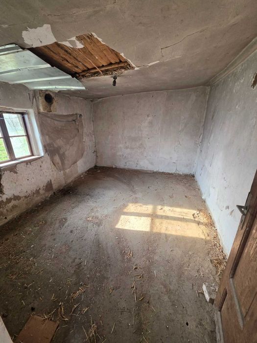 Двуетажна къща, с. Алваново