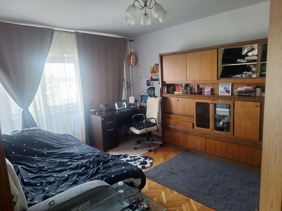 Inchiriez Apartament 3 camere cartier Mărăști vis a vis de Kaufland