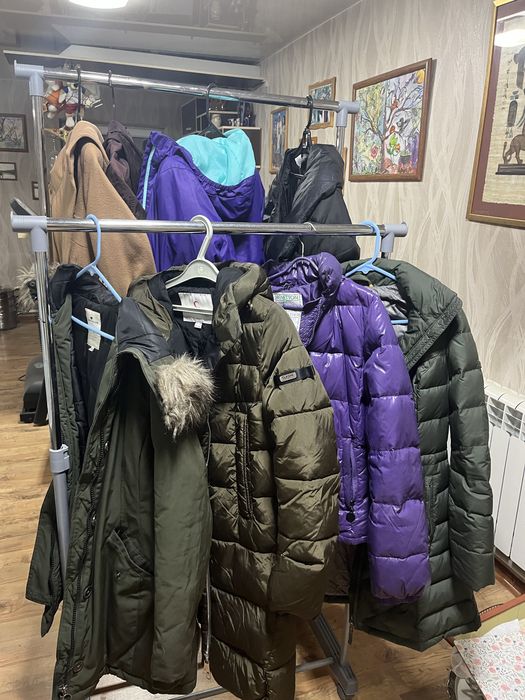 Зимние куртки и пуховики