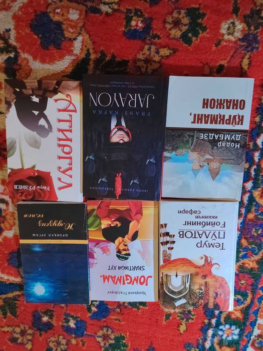 Badiiy kitoblar to‘plami sotiladi / Yaxshi holatda
