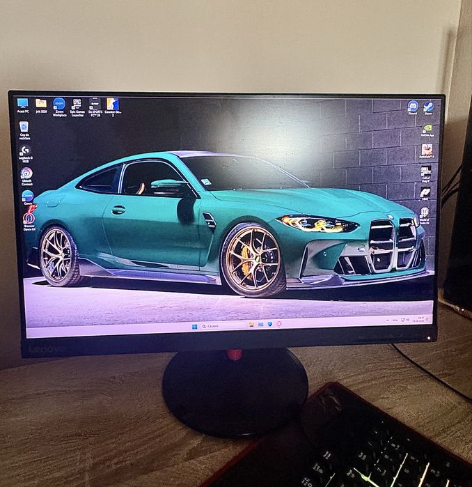 Monitor lenovo.