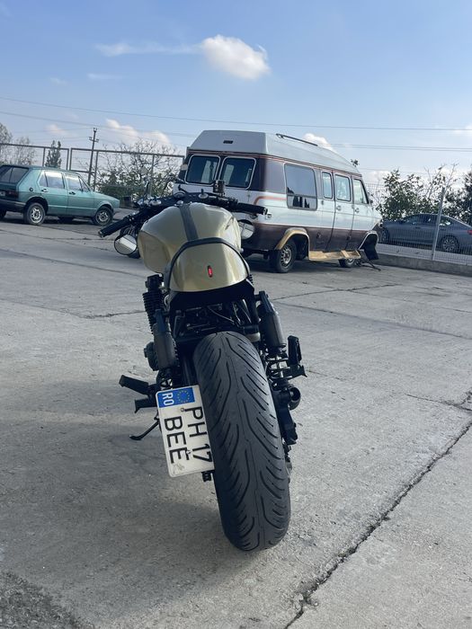 YAMAHA XJR 1300 Cafe Racer