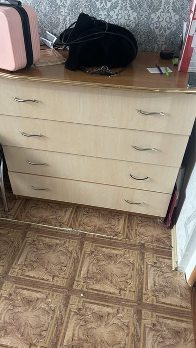 Продам комод торг