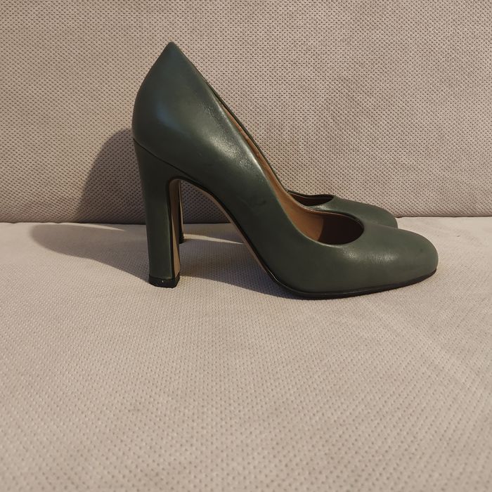 Pantofi eleganți