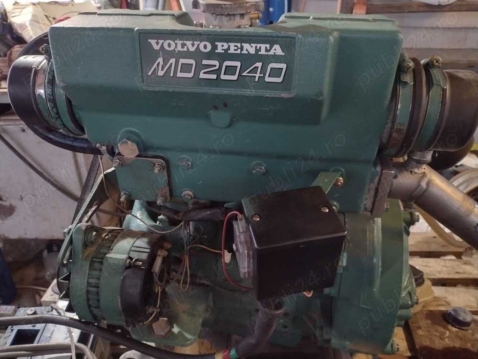 Motor marin Volvo Penta MD2040 cu tablou de bord