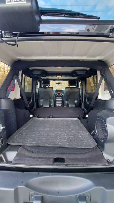 Jeep Wrangler JK /schimb cu auto de strada