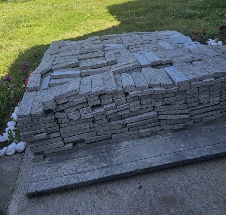 Placi granit de 15 /5 cm