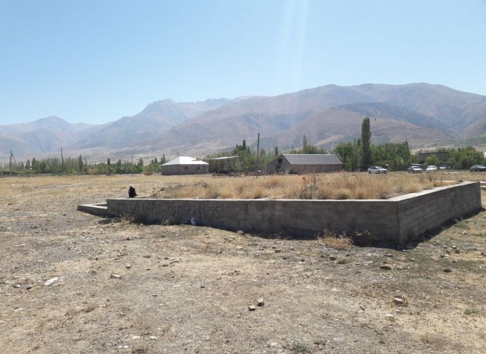 Ақсу Жабағалыда продам участок