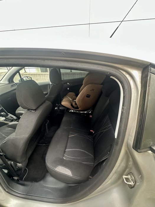 Peugeot 208 1.4 hdi