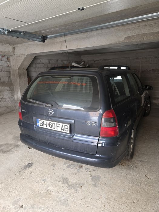 Opel Vectra B Caravan 1.8 benzina, an 2000