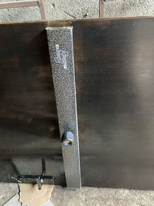 Врата външна за апартамент