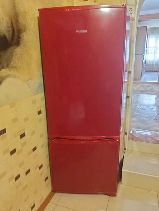 Продам холодильник