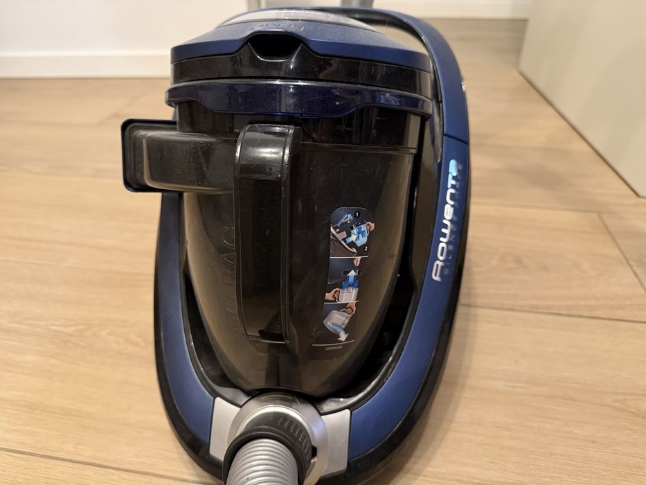 Aspirator fara sac Rowenta Silence Force Cyclonic