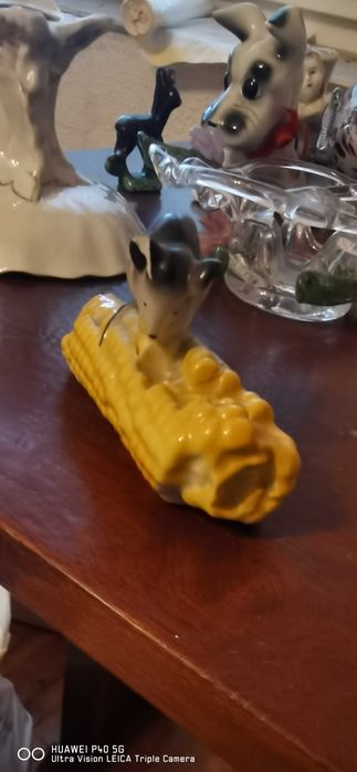 Vând bibelouri diferite modele