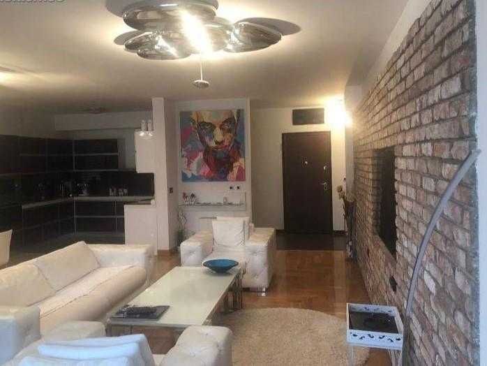 Дава се под наем Тристаен апартамент в Бургас, Меден рудник - зона А - 81 кв.м за 255 € - Снимка #1