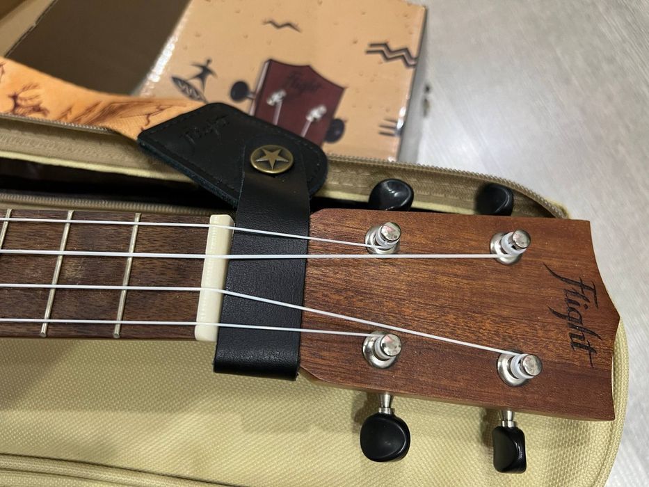 Срочно Продам Укулеле!!!