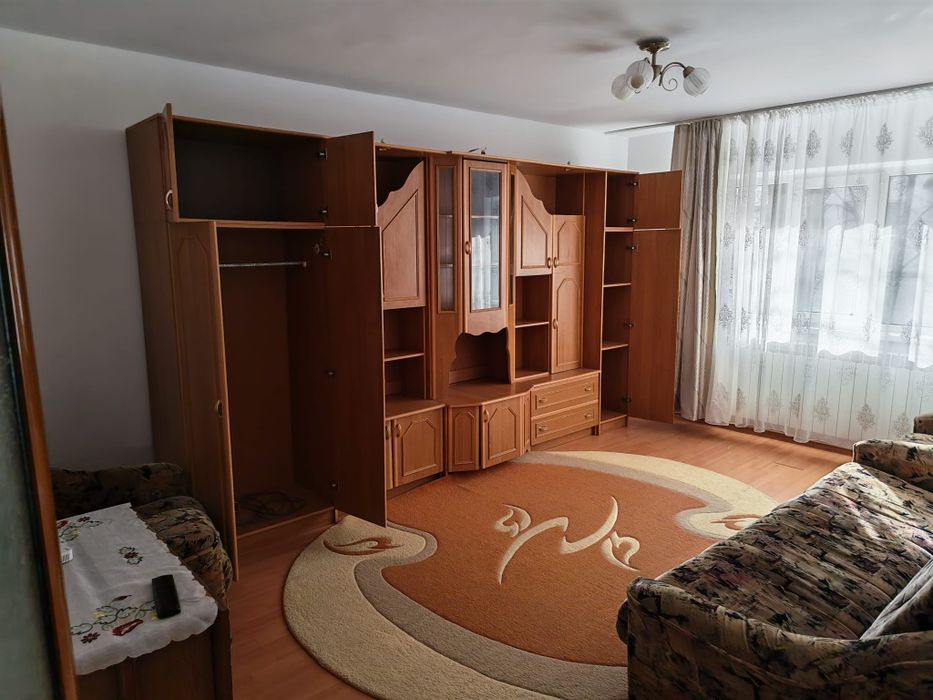 Apartament cu 2 camere de inchiriat