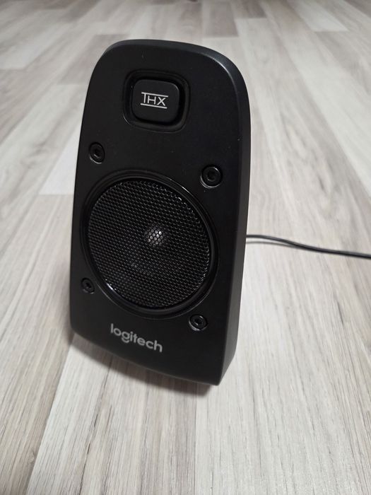 Satelit Logitech z623