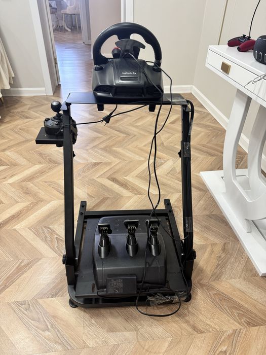 Игровой руль, педали и ручка кппLogitech g29