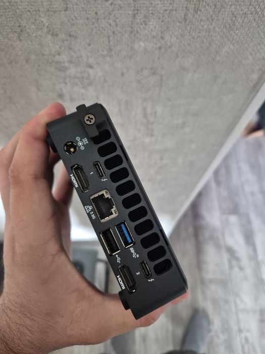 Мини-ПК Intel NUC 11 Pro (Core i5 / Thunderbolt / 2.5G)