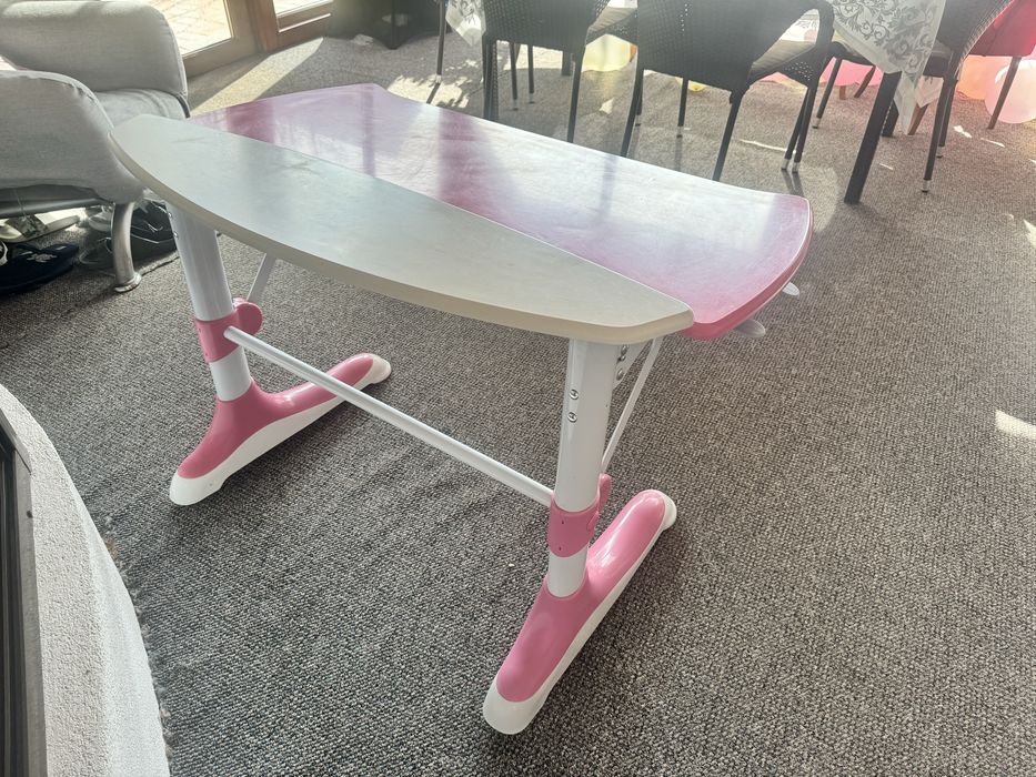 Vand birou pentru copii