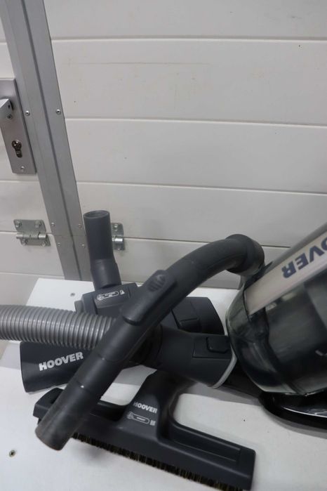 Прахосмукачка без торба Hoover KHROSS KS31PAR 011 39002170, Черен/Сив, Домакинска употреба, 550 W