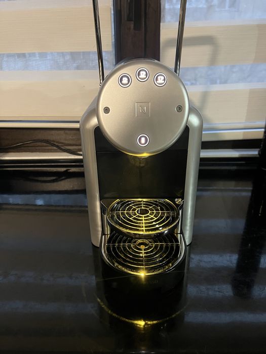 Espressor nespresso zenius profesional
