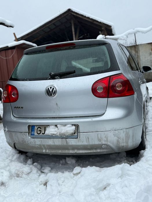 Volksawgen golf 5 avariat