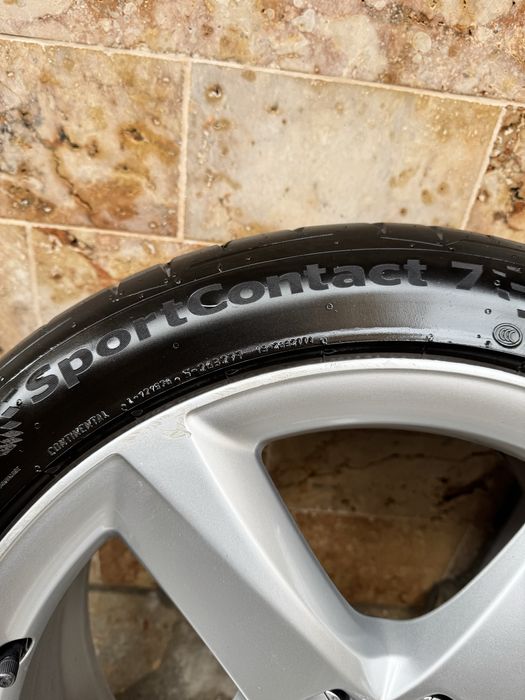Джанти и летни гуми Continental 255/40/19