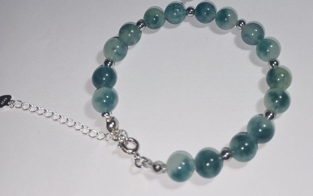 Brățară  din argint cu Calcedoniu