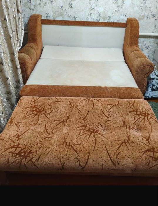 Продам диван - тахту.