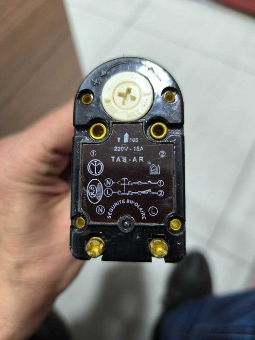 Продается термодатчик для ТЭН АРИСТОН