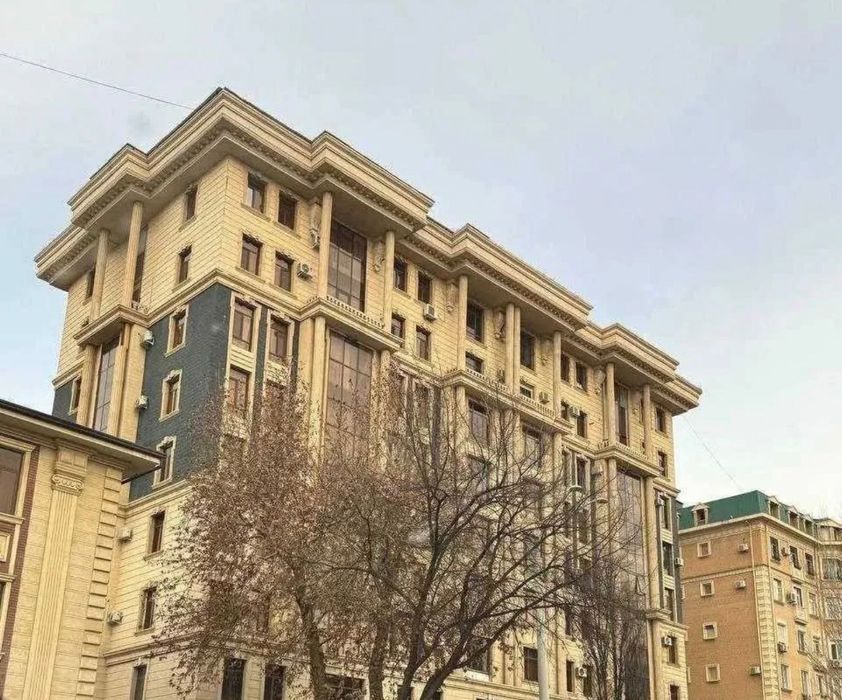 Ойбек метро Сдается 2х комнатная о впечатлительная новастройка