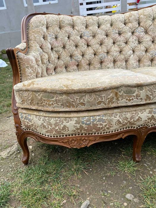 Canapea cu fotolii si masuta Ludovic VI