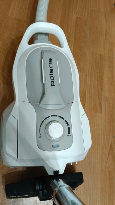 Пылесос Polaris PVS 2211