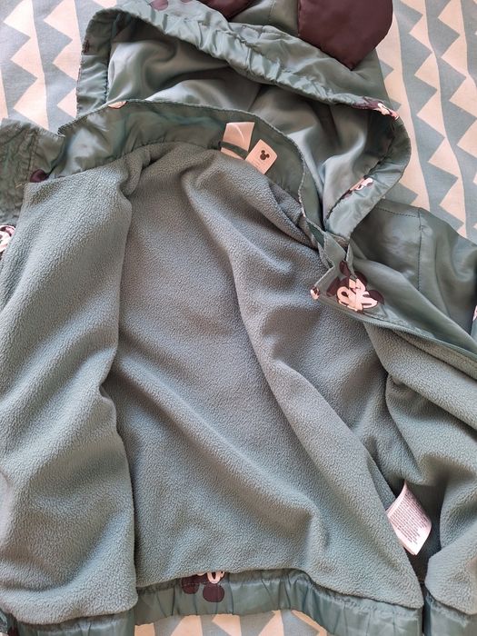 Geaca mickey mouse,3-4 ani h&m, urechiuse