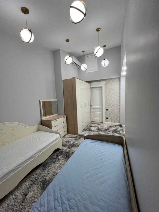 ЖК БАУРУМ да 4 хона срочно сотилади