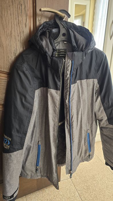 Куртка мужская М размер