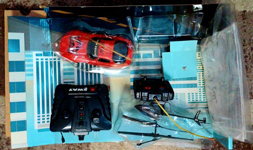 Set de colecție! Mașina și elicopter cu telecomanda