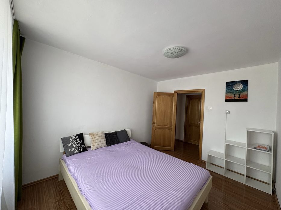 Vând apartament 3 camere(78mp), Bulevardul Unirii, Micro 6, Târgoviște