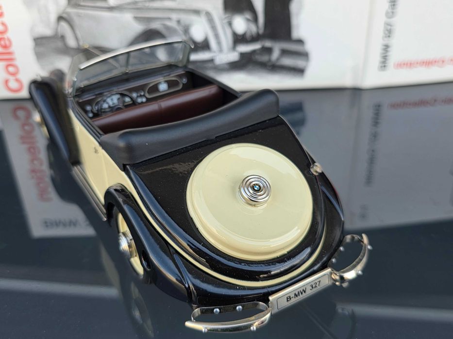 Macheta Auto 1/18 Schuco BMW 327 Cabriolet