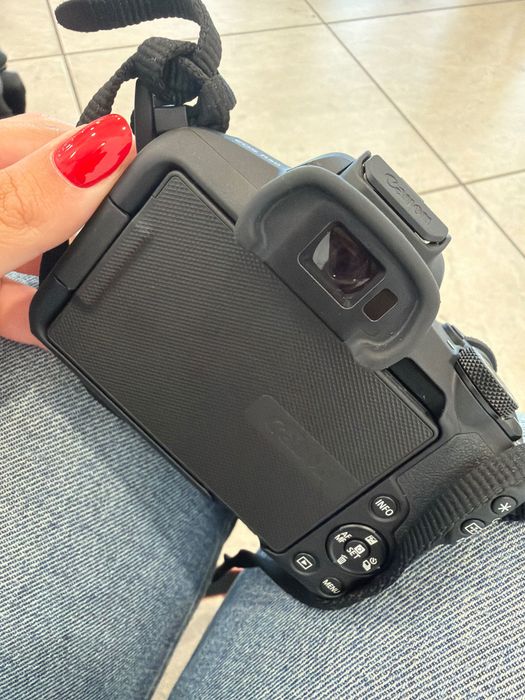 Canon EO5 дигитална камера