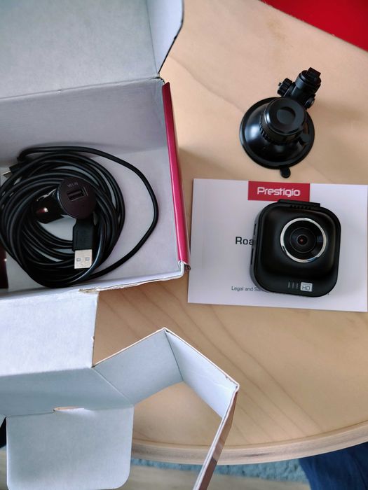 Cameră auto Prestigio RoadRunner 585 – Super HD