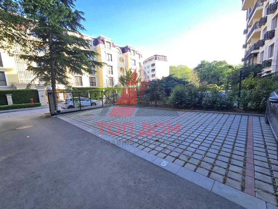 Дава се под наем Двустаен апартамент в к.к. Св.Св. Константин и Елена - 65 кв.м за 800 € - Снимка #15