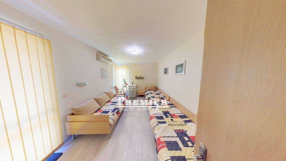 Продава се Къща в к.к. Слънчев бряг - 340 кв.м за 1343 €/кв.м - Снимка #14