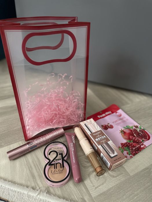 Косметикалық подарочный набор сатылады