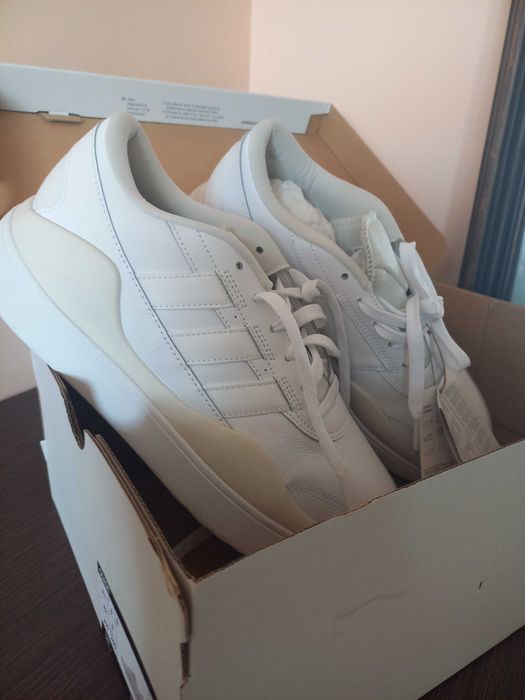 Нови маратонки  Adidas