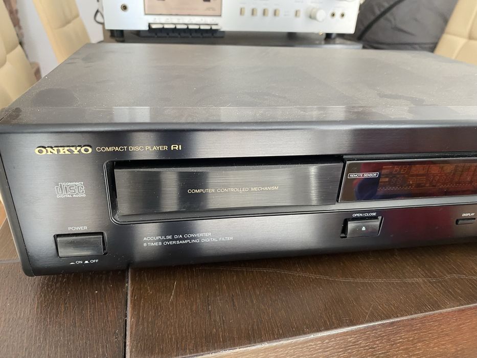 Cd player onkio si sony