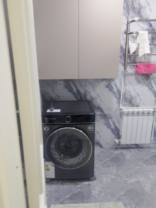 Sergeli 2-bekat yonida 3 xonali 101m2 novostroyka uy  ijaraga beriladi