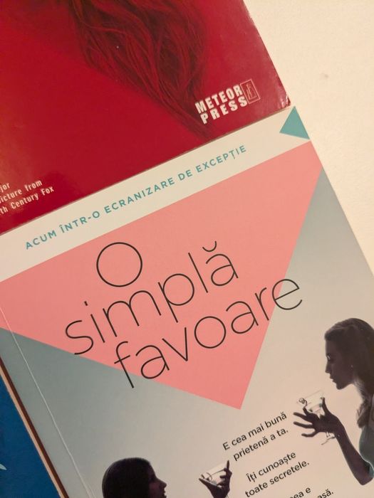 Lot de 4 cărți, stare foarte bună.